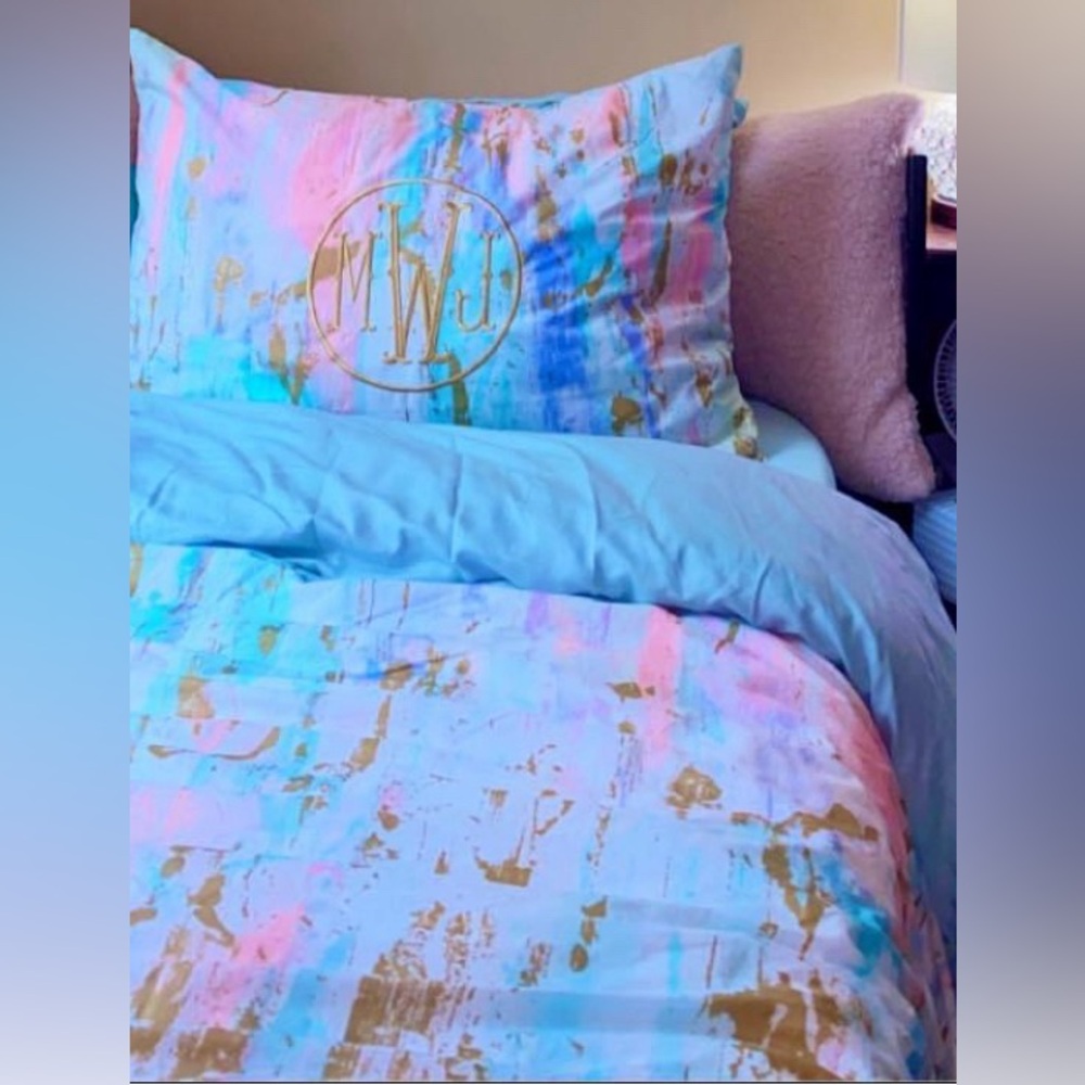 Pottery Barn Teen  Twin XL Dorm Bedding